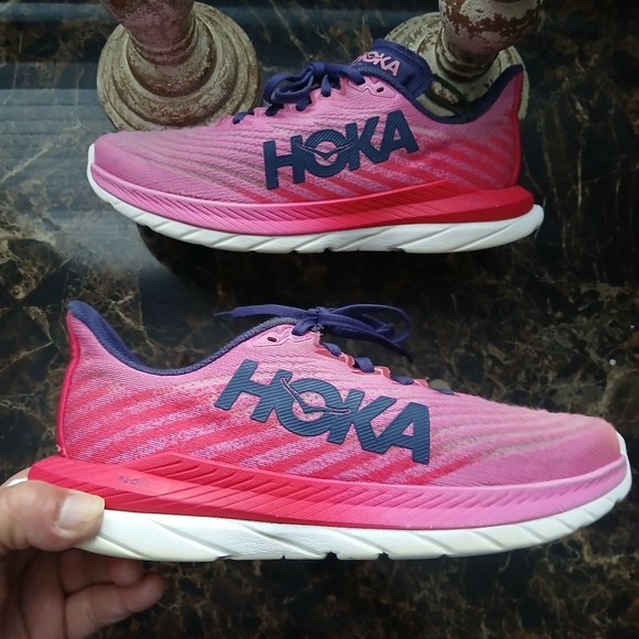Hoka Shoes - Hoka One Mach 5 Comfort/Lifestyle Medical Field ShoesSize 9 for Women
